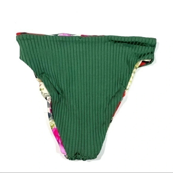 NWOT PQ Pilyq Reversible Hillary High Waist Bottoms - Picture 7 of 9